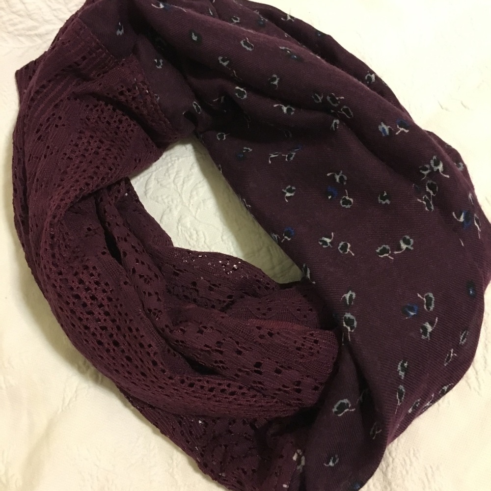 Ann Taylor Loft plum purple crochet floral scarf